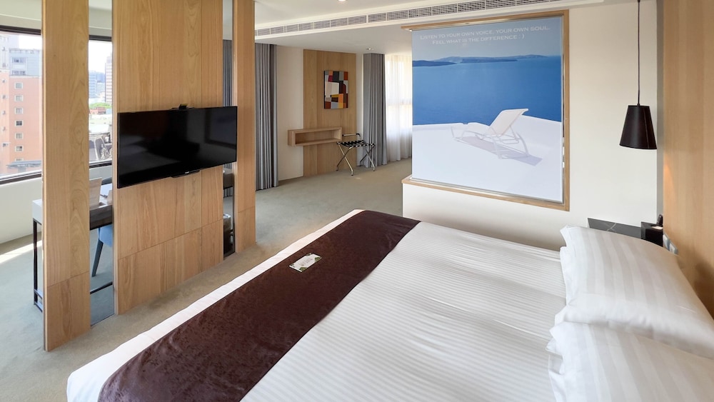 Gogo Hotel 27/56