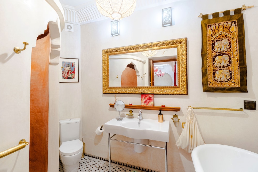 Riad Asrari 48/49