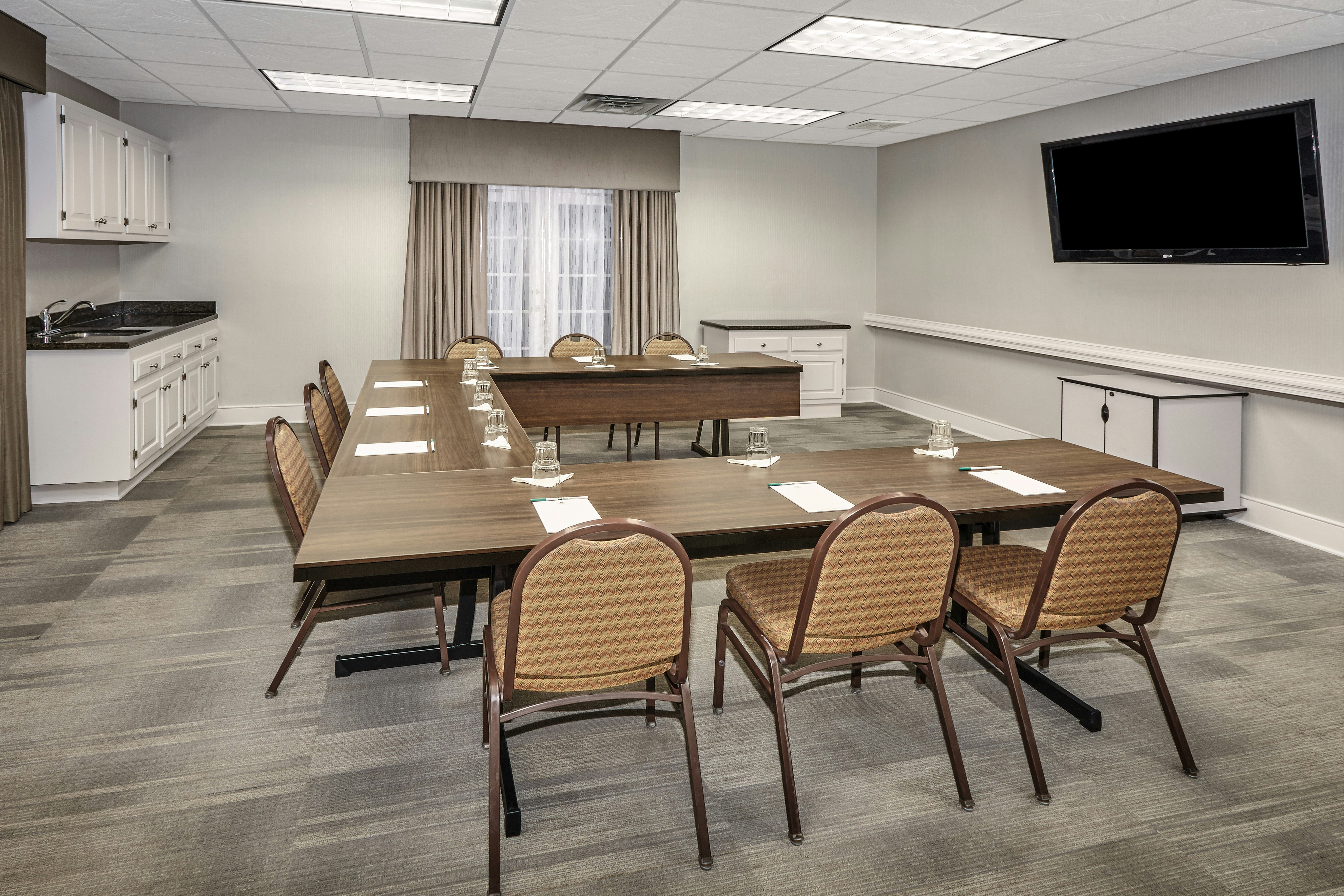 Homewood Suites by Hilton Indianapolis At The Crossing 11/17