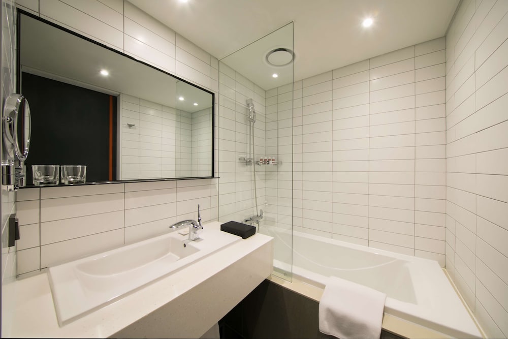 Aiden by Best Western Cheongdam 50/50