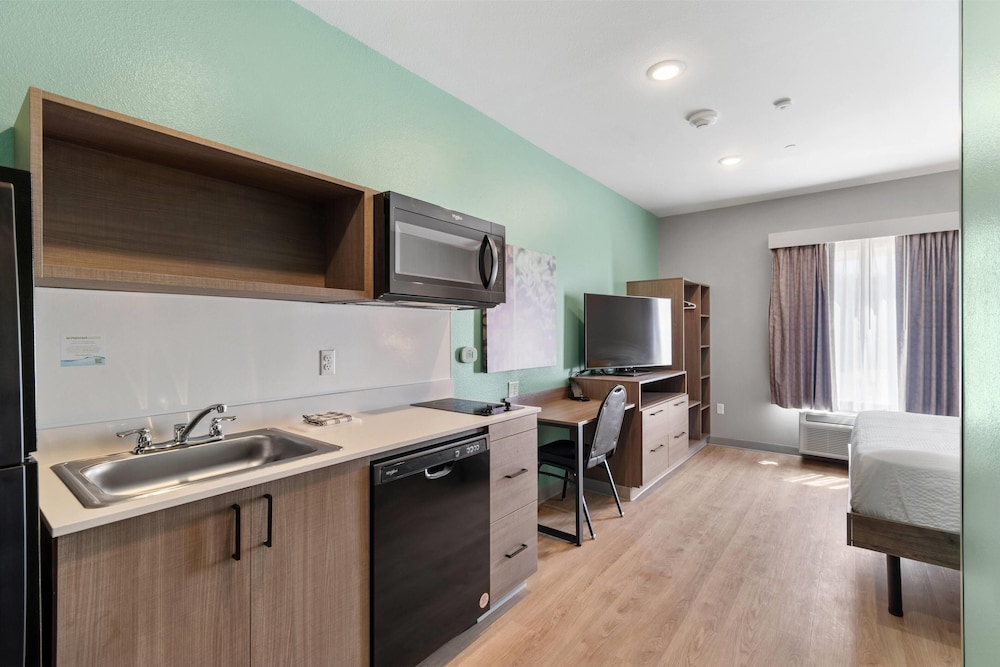 ECHO Suites Extended Stay by Wyndham Fort Worth Alliance 49/59