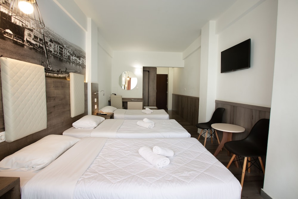 Metropolitan Hotel Thessaloniki 12/70