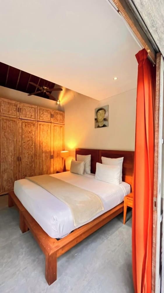 2 BEDROOMS, VILLA, PRIVATE POOL