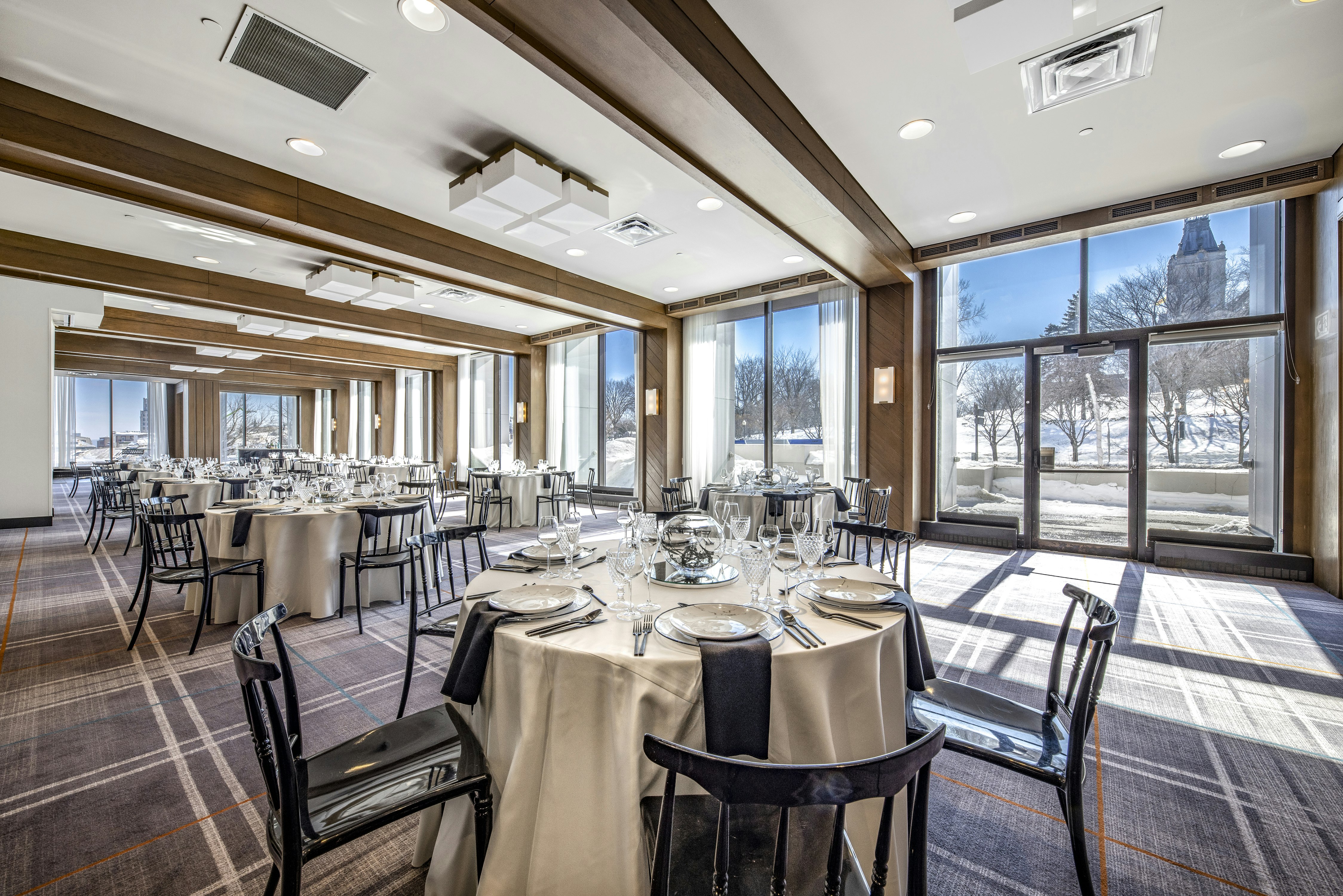 HILTON QUEBEC 45/57