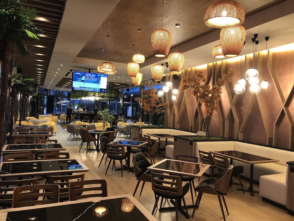 Fieri Hotel 55/77