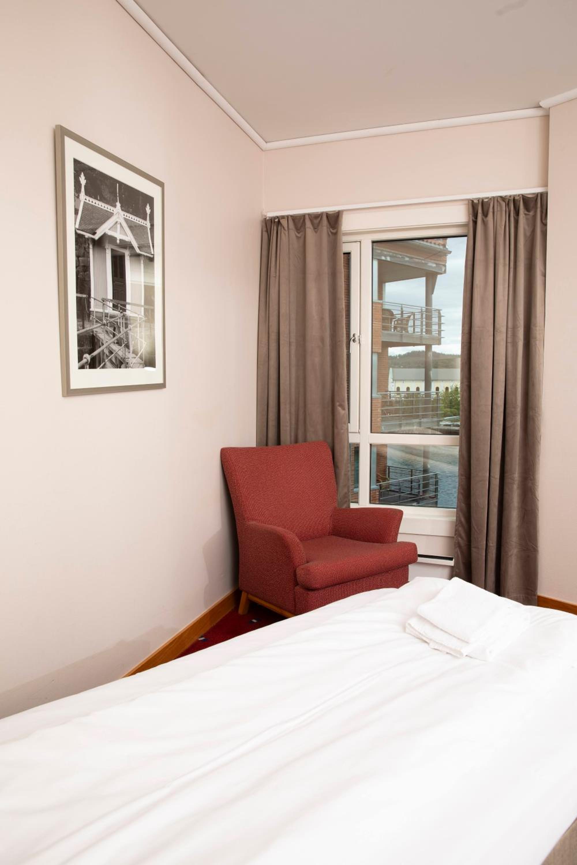 غرفة قياسية بسرير مزدوج أو سريرين منفصلين، Home Hotel Bryggeparken 3/6