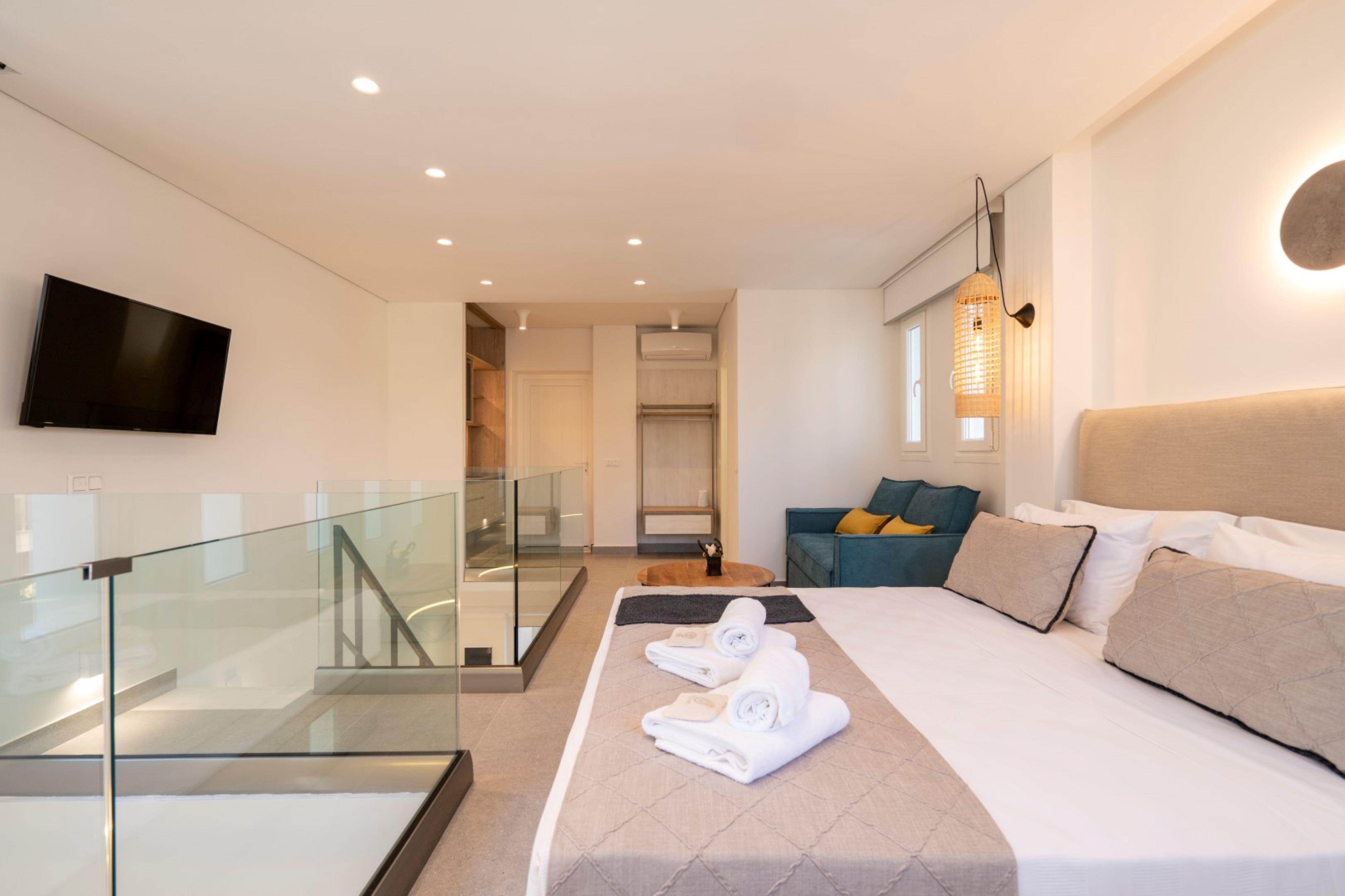 Maisonette, Executive