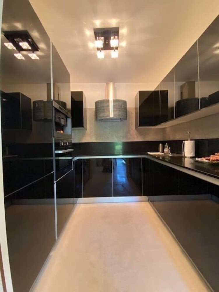Carlton Riviera 24/50