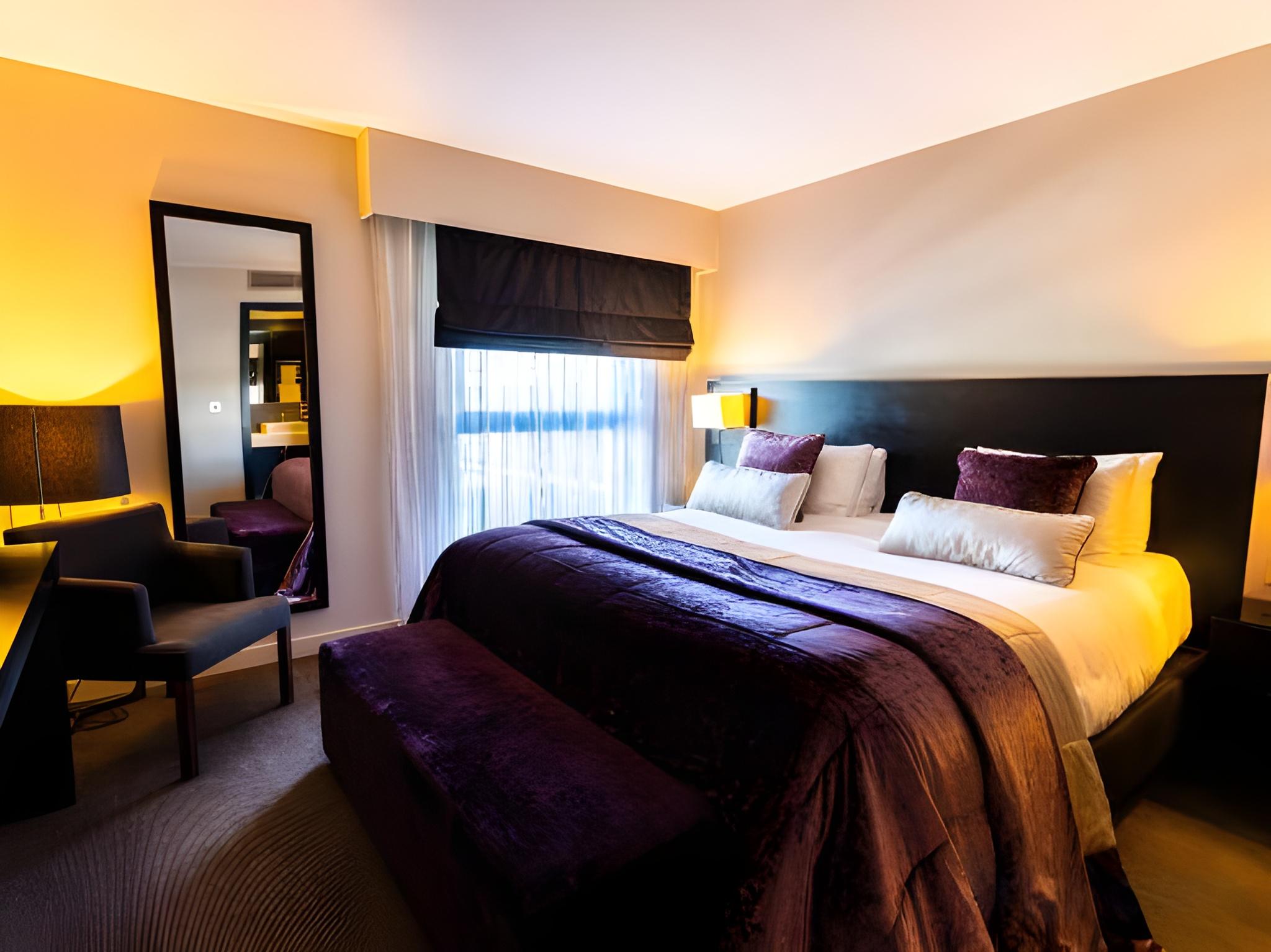 Suite, Double Bed