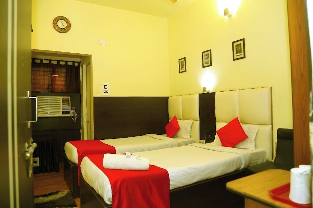 Holidei Inn 13/40