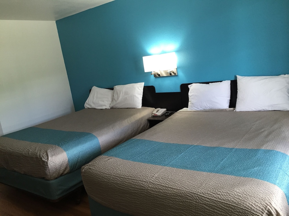 Motel6 Prairie Du Chien, WI 18/45