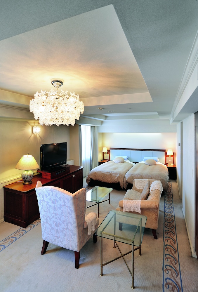 Bandai Silver Hotel 46/58