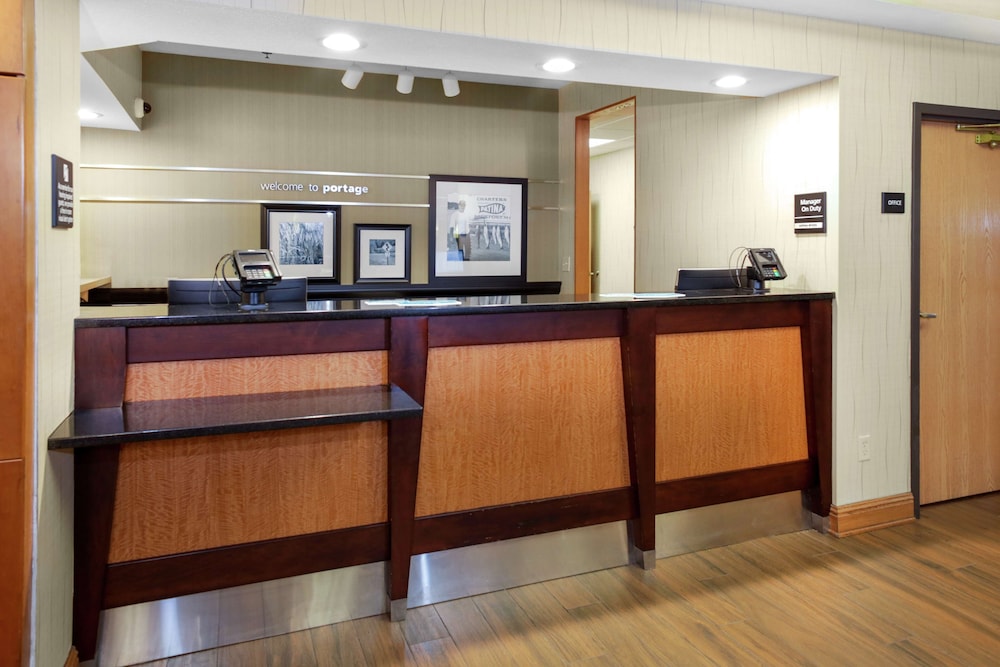 Hampton Inn Portage 8/42