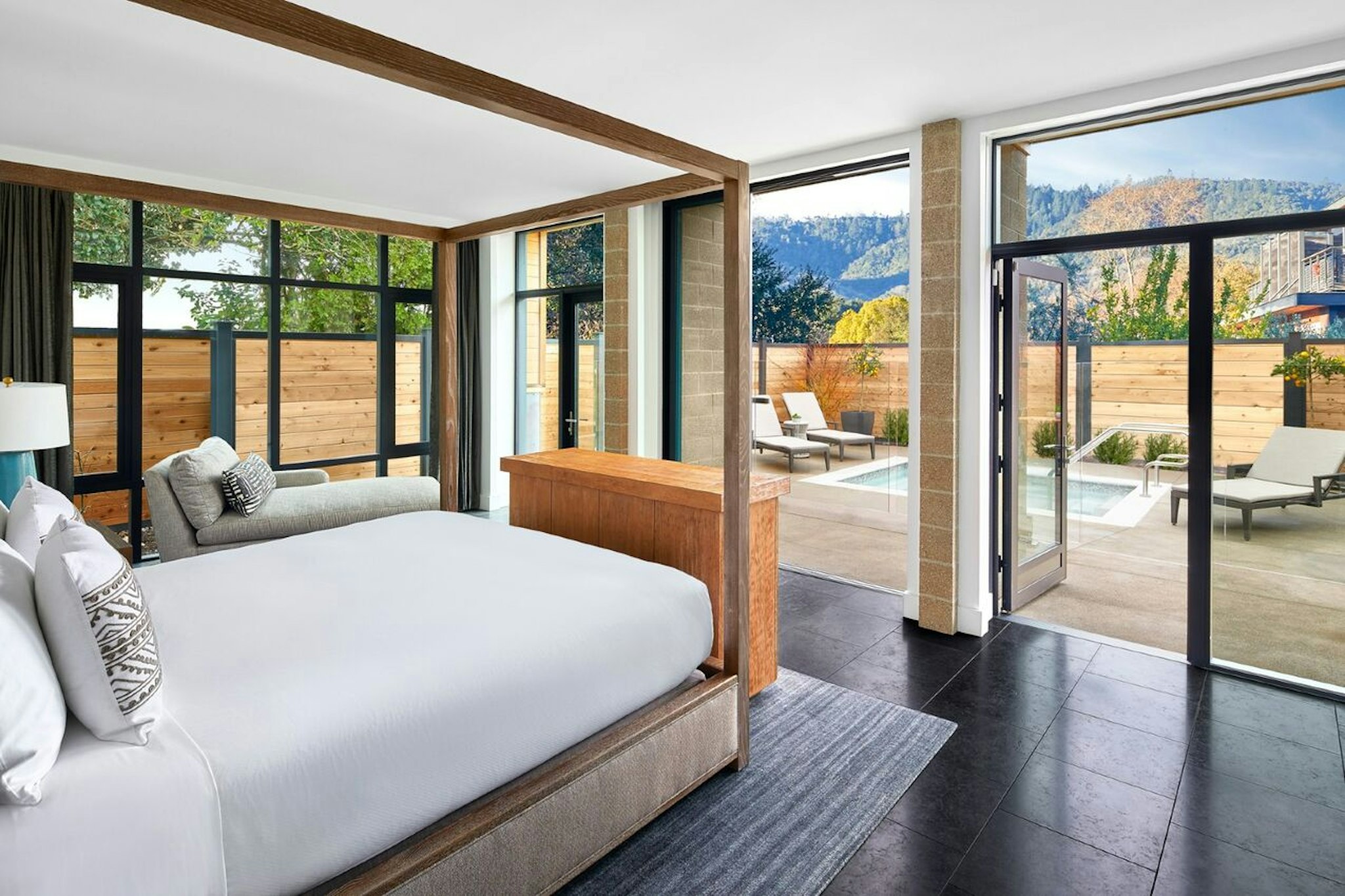 Private, Villa