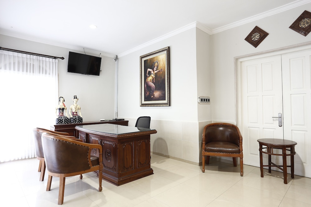 Reddoorz Near Adisucipto Airport 2 30/36