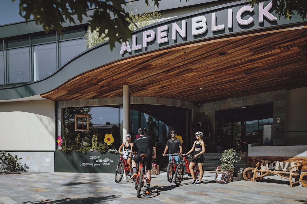 Alpenblick Sporthotel 38/47