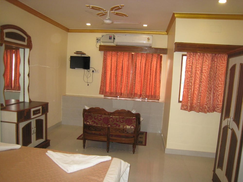 Kedareswar Bed and Breakfast 30/36