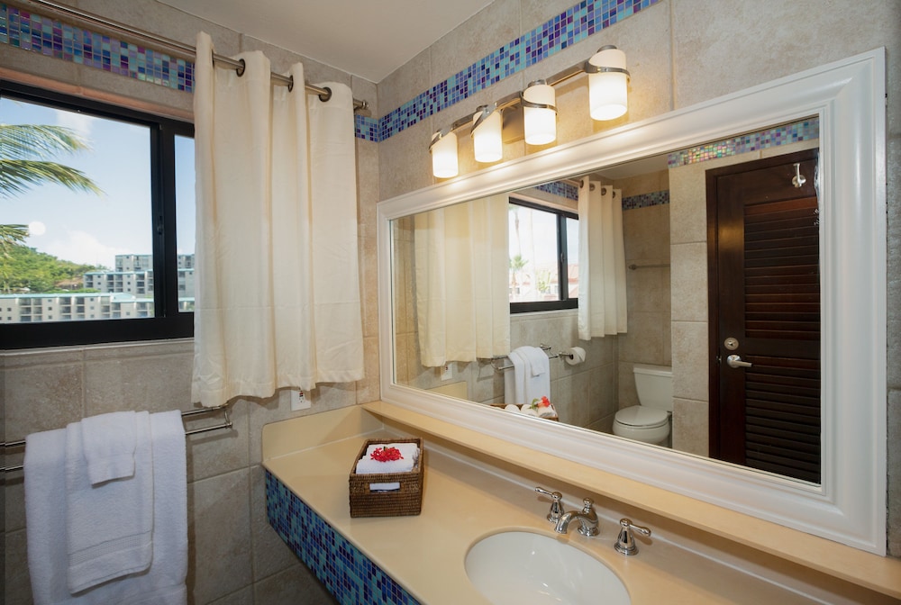 Sapphire Beach Resort 48/50