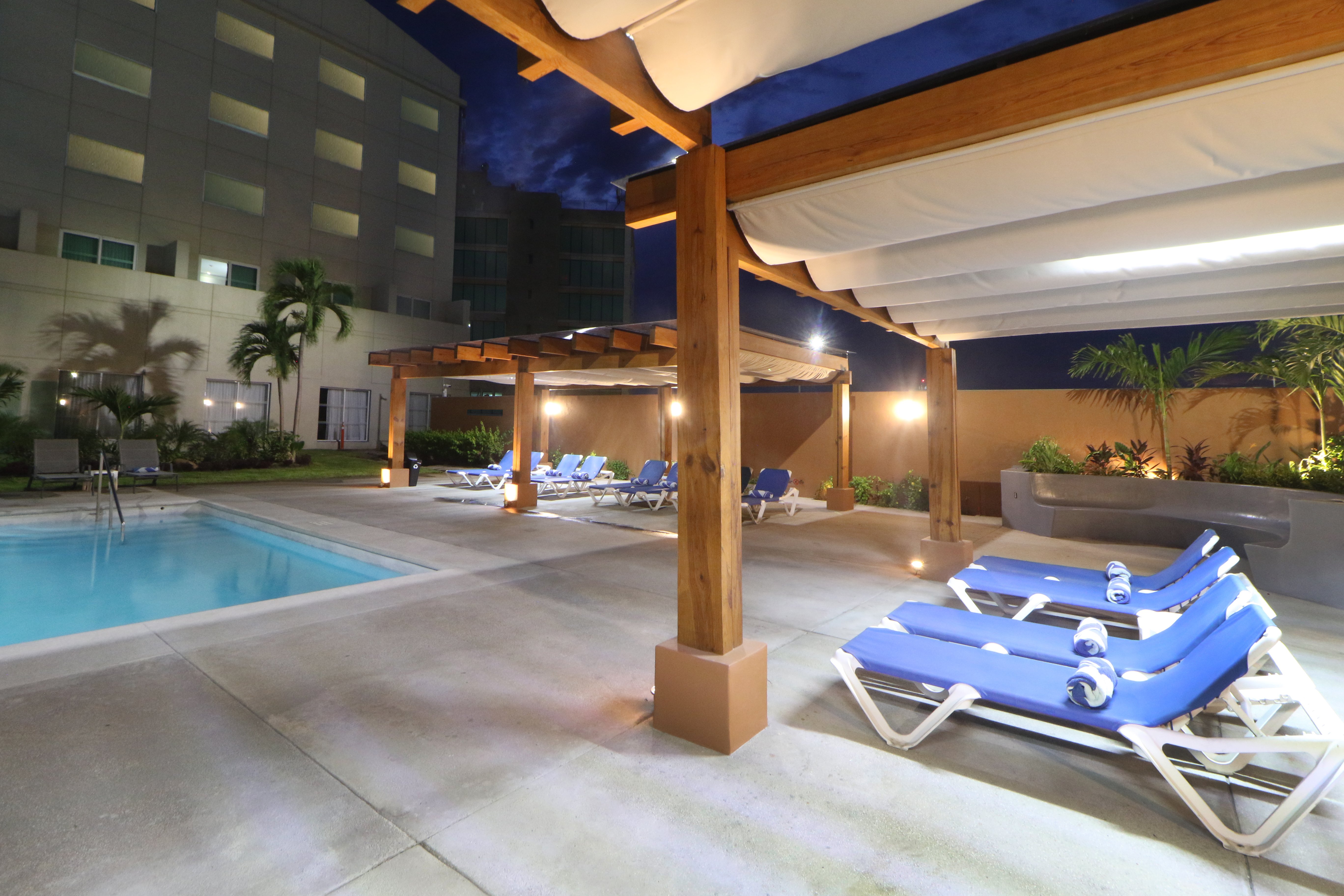 Holiday Inn Express Manzanillo 21/50