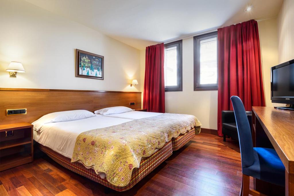 Hotel Candanchu 27/58