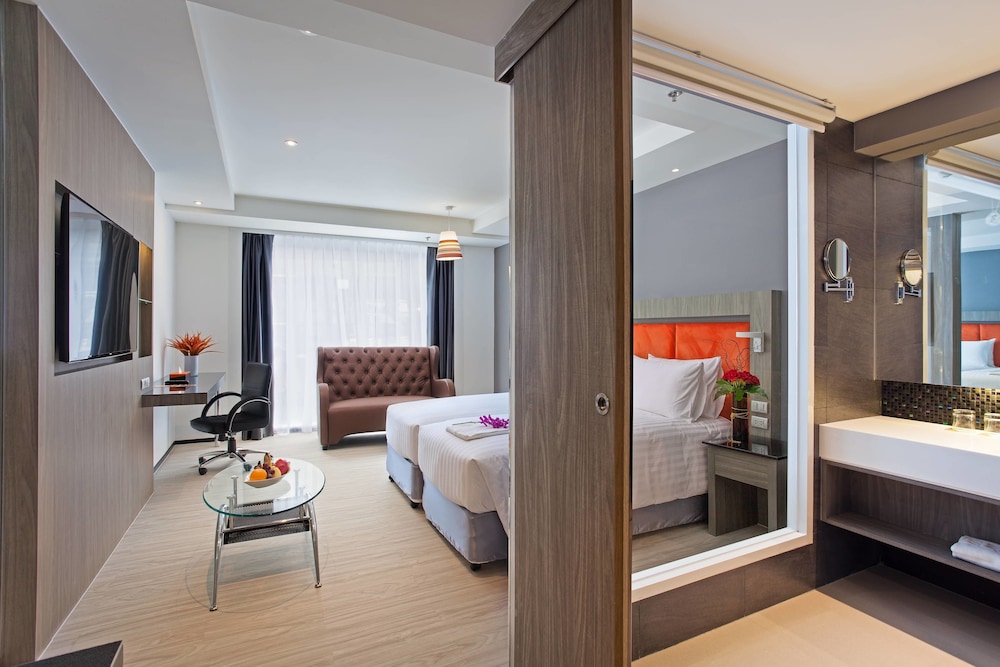 Grand 5 Hotel Plaza Sukhumvit Bangkok 15/63