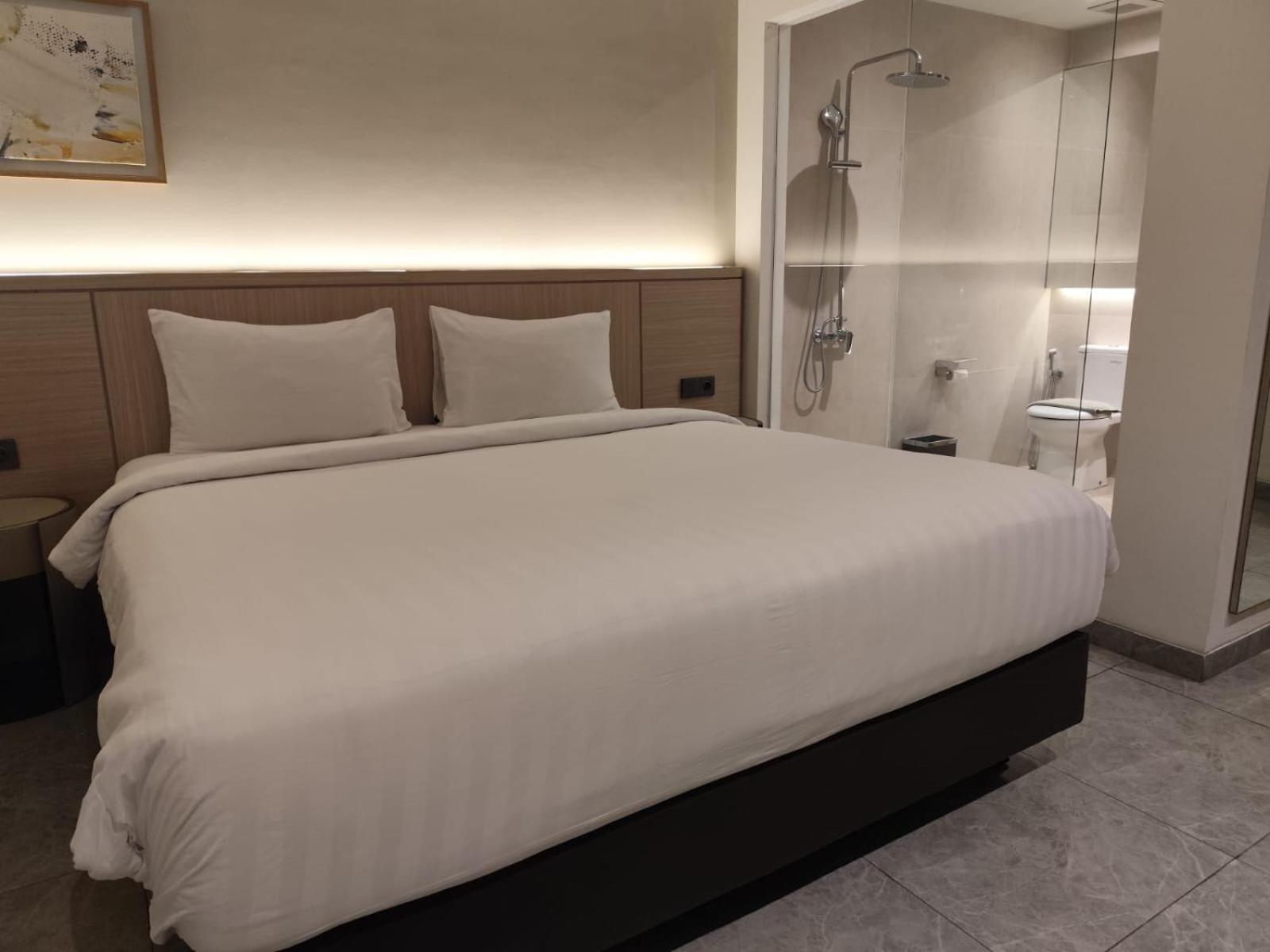 Ow Hotel Boutique Kemayoran 13/44