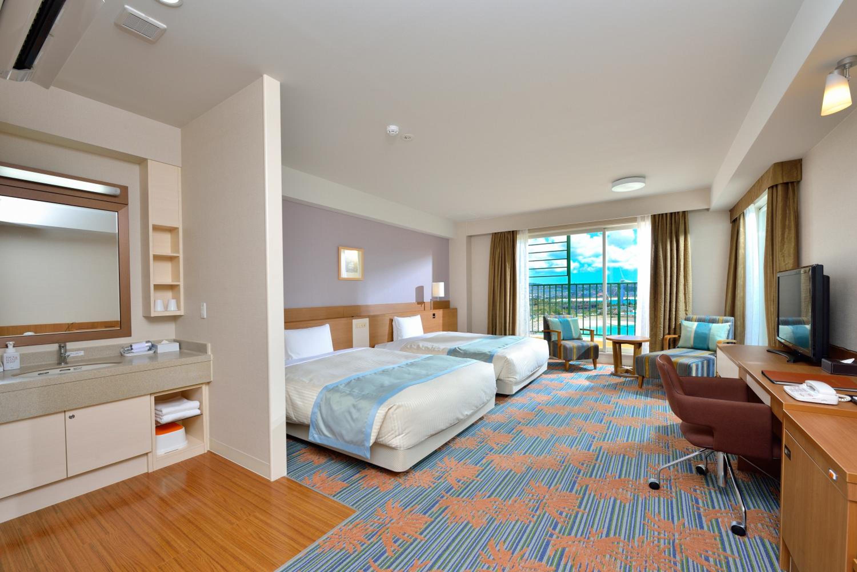 Premier, Twin Beds, Sea View