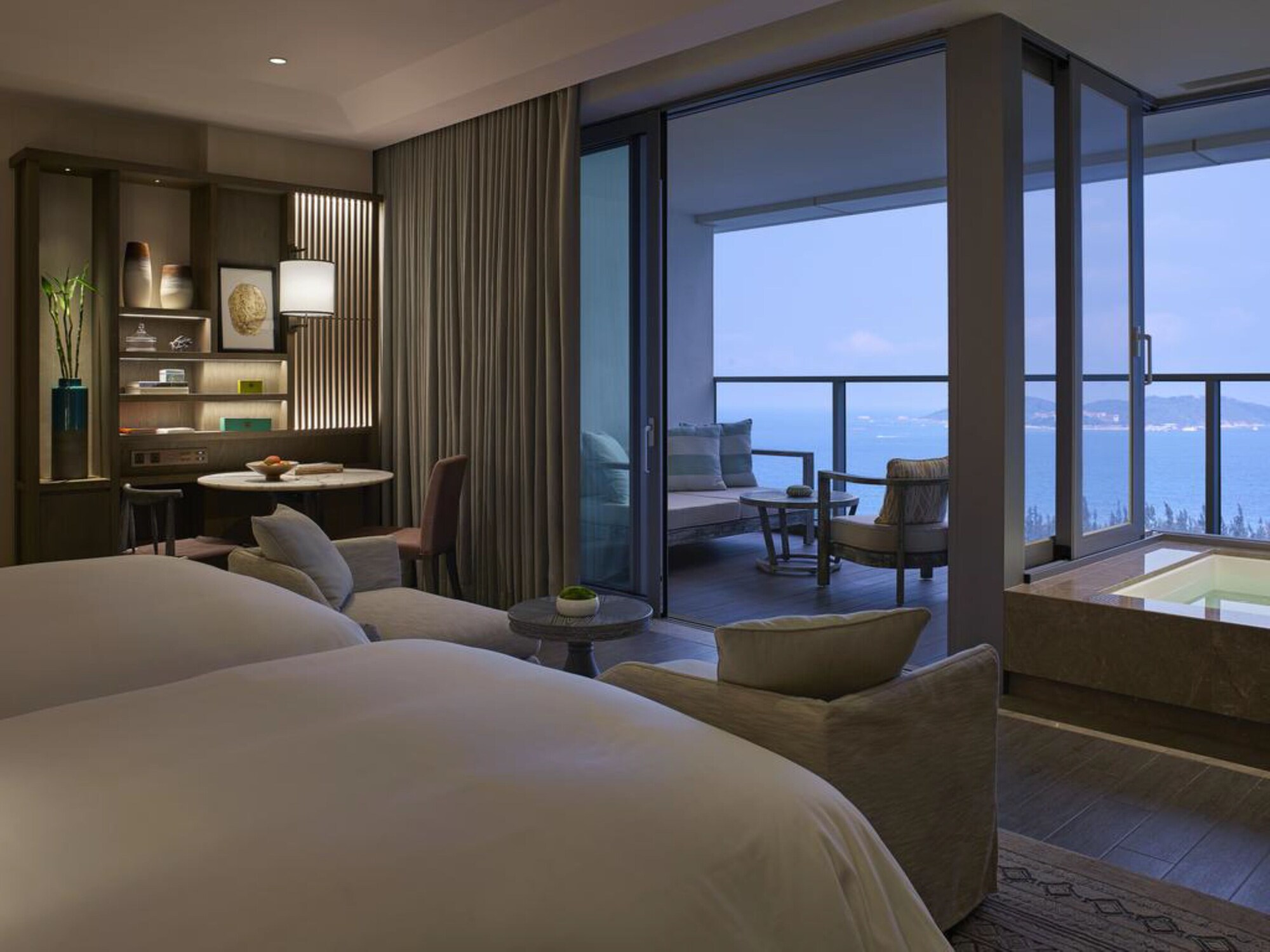 Seascape, King Bed, Ocean View