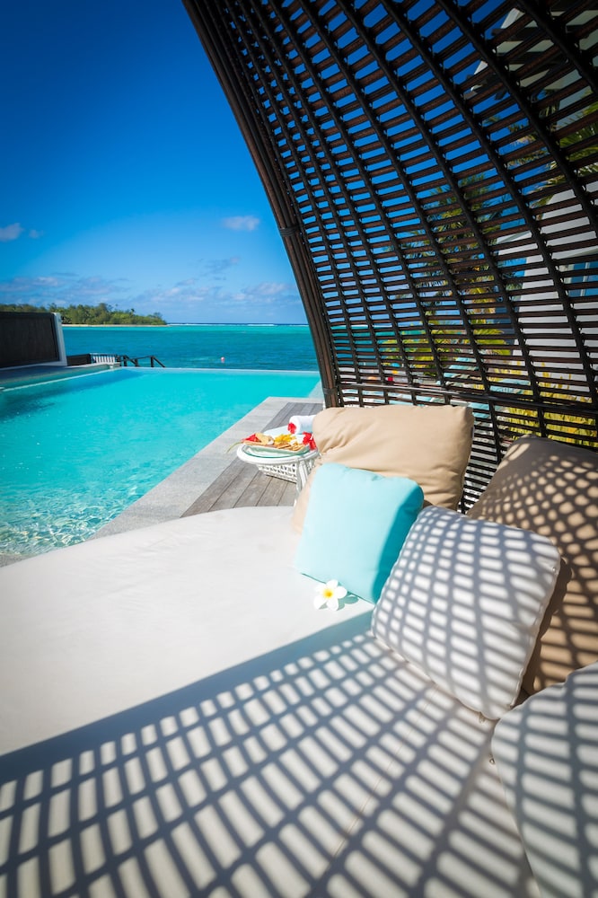 Crystal Blue Lagoon Villas 10/38