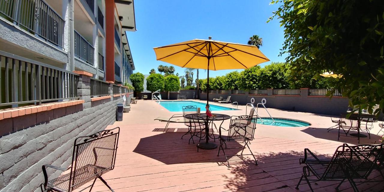 Motel6 Artesia, CA 34/41