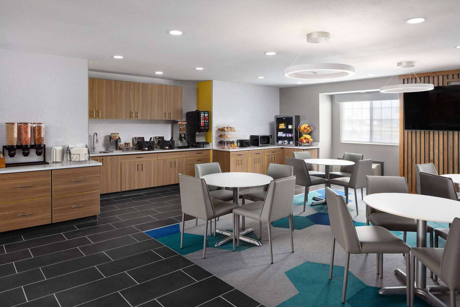 Microtel Inn Suites by Wyndham Rapid City 29/48
