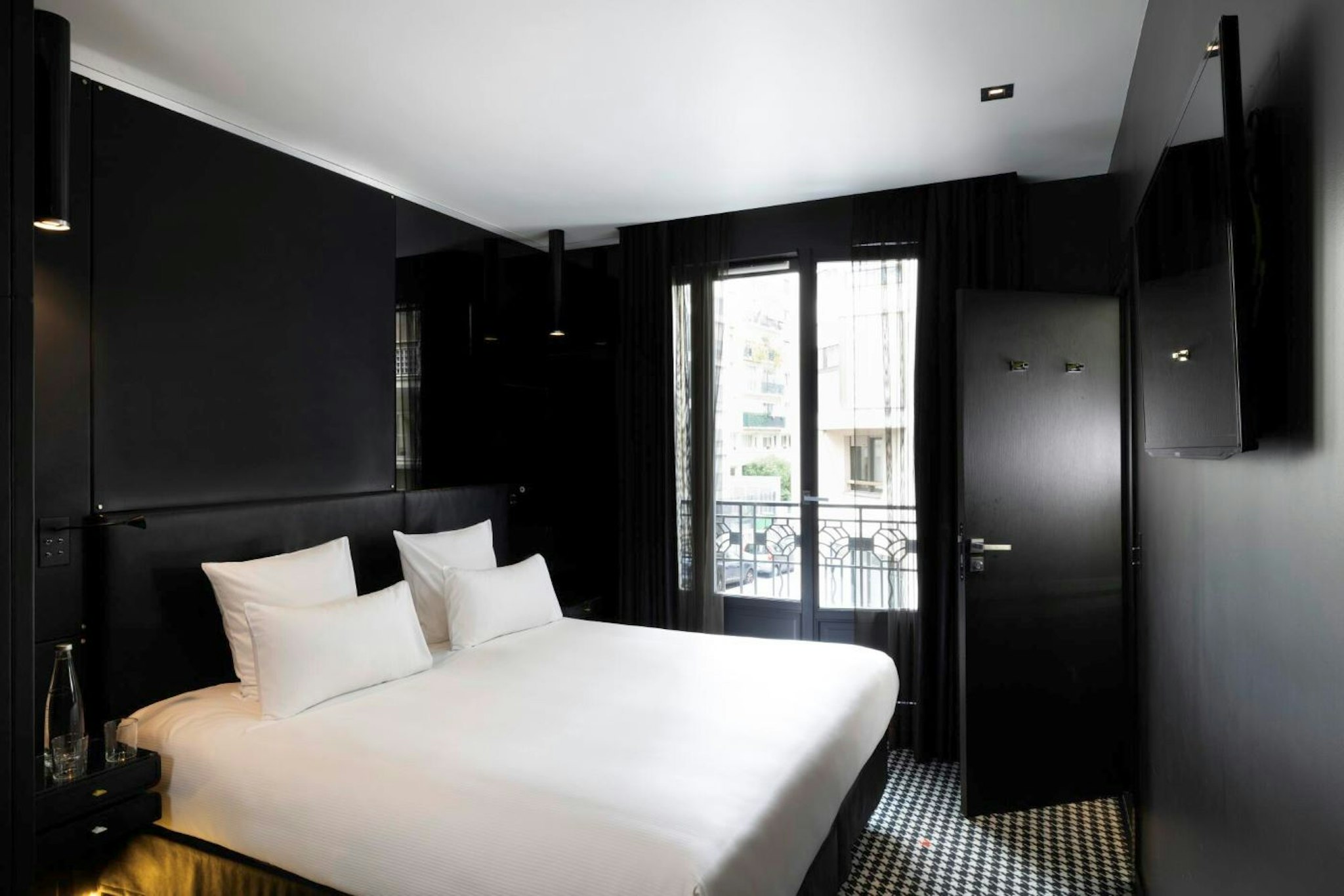 Felicien Hotel Paris 35/72
