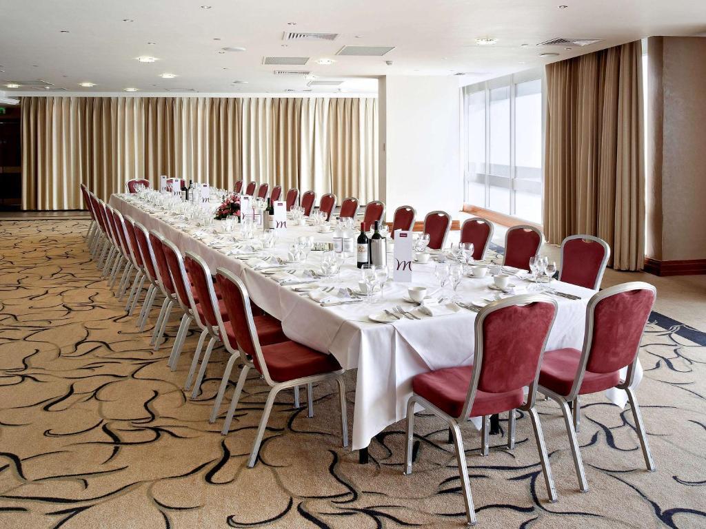 The Luxury Central Cardiff Signature Hotel By Belvilla 44/48