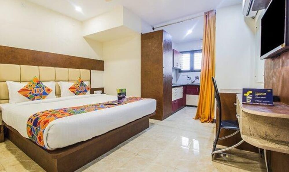 Premium, Queen Bed