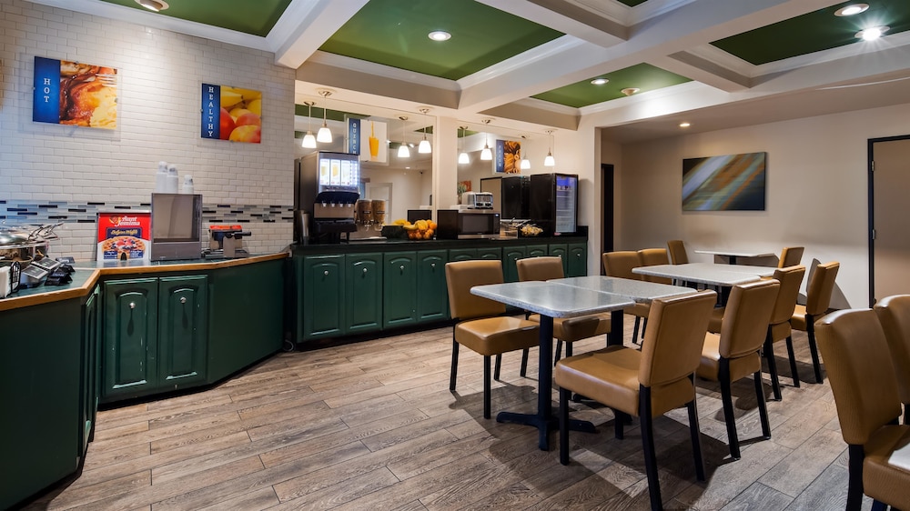 Best Western John Muir Inn 29/43