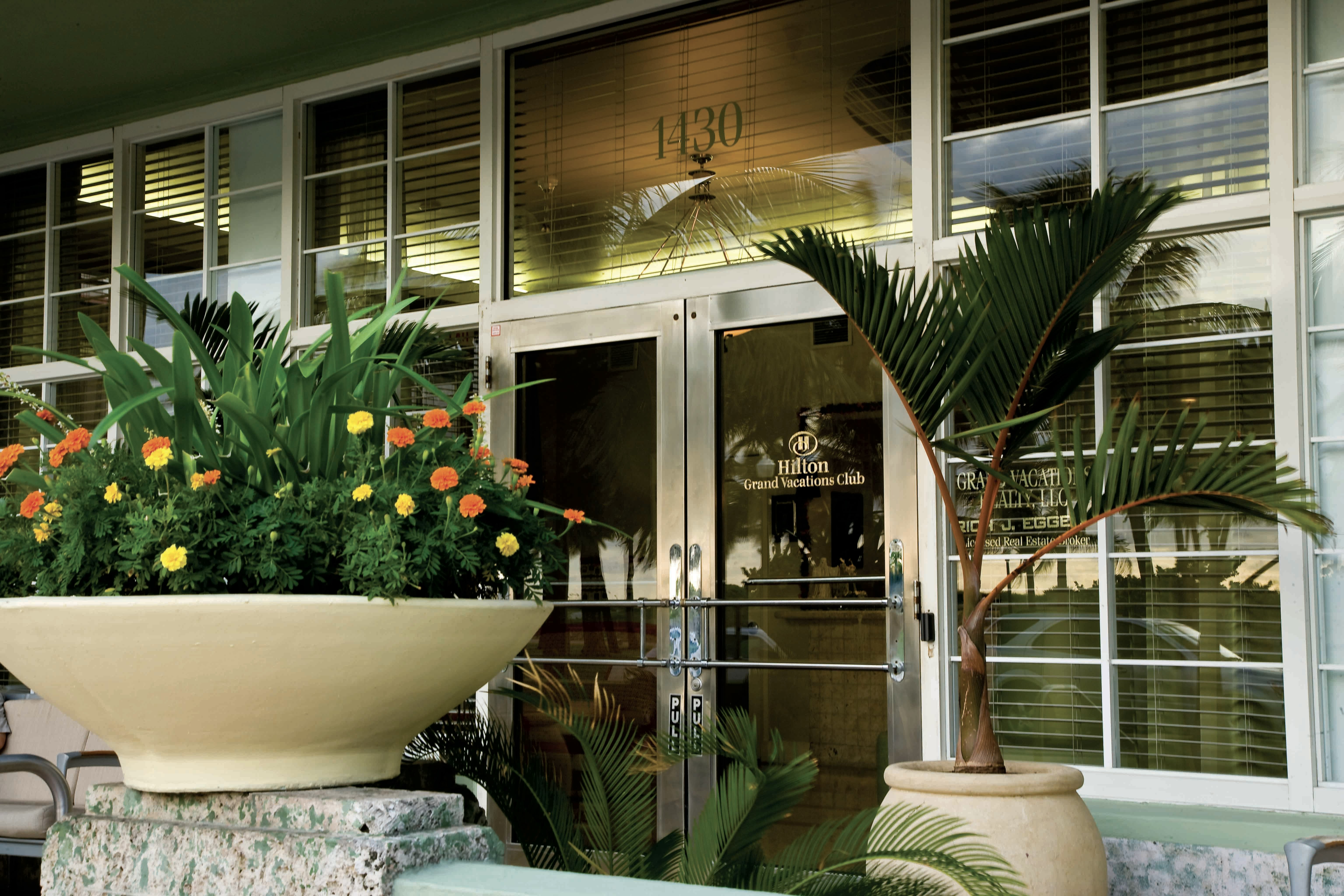 Hilton Grand Vacations Club McAlpin Ocean Plaza Miami 39/44