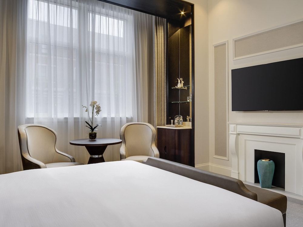 Fairmont Windsor Park 31/82