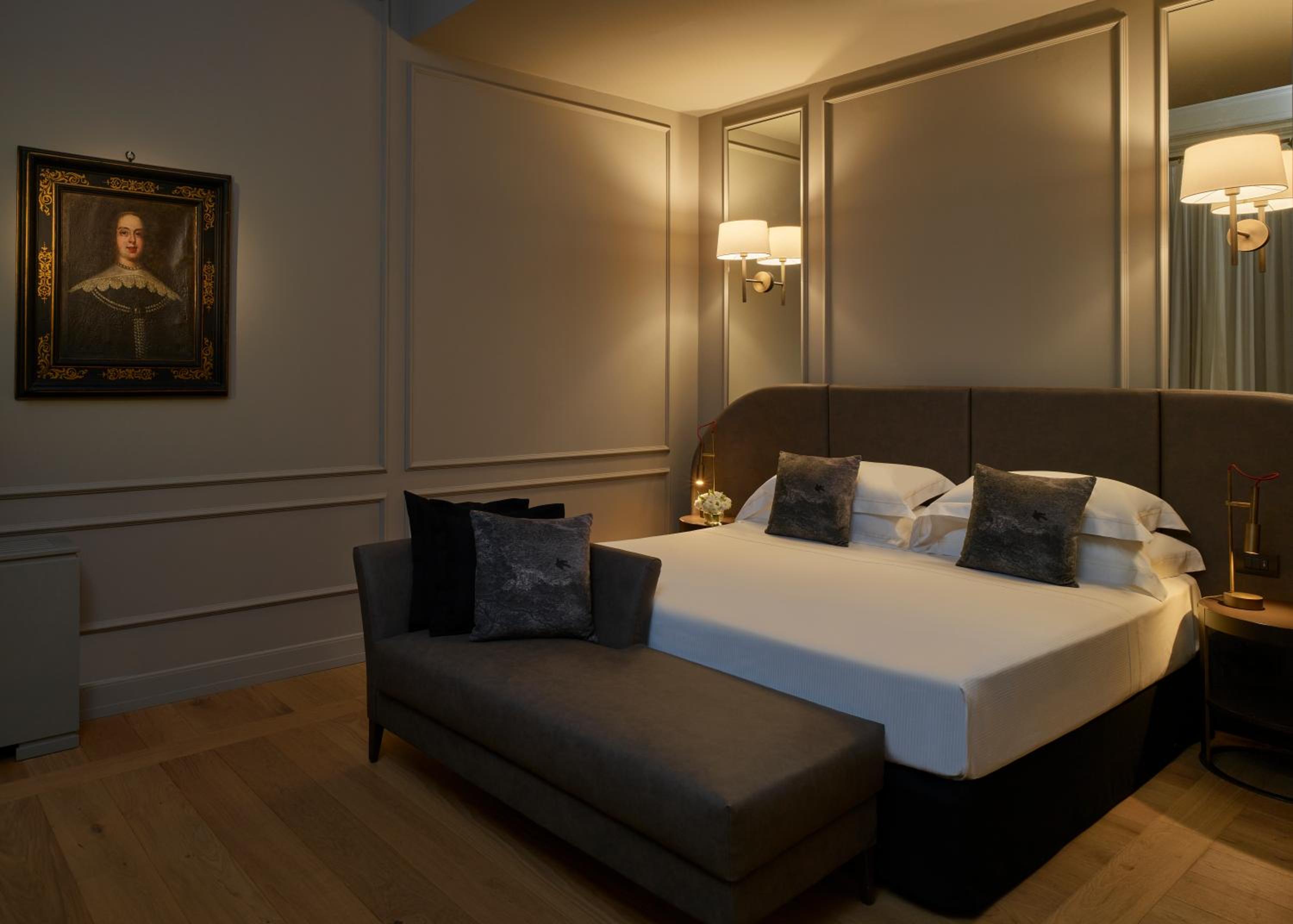 Junior Suite, Queen Bed, Valley View, Terrace