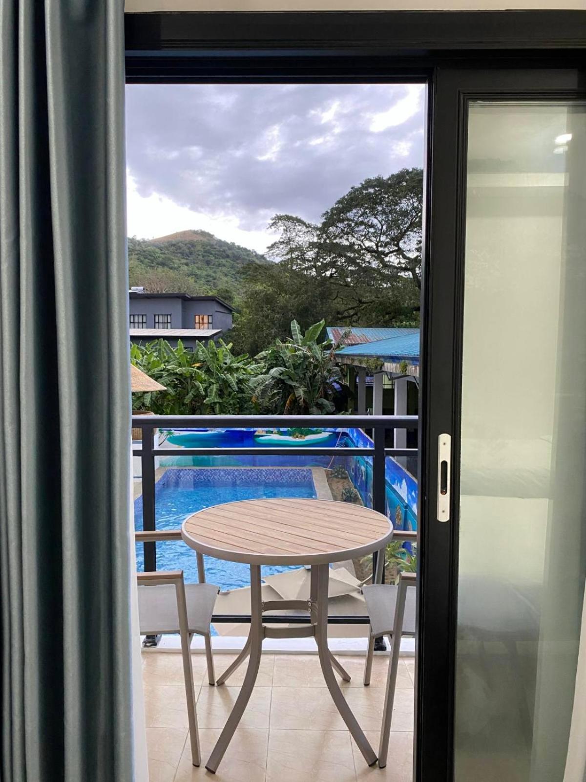 Ocean Star Hotel Coron 36/50