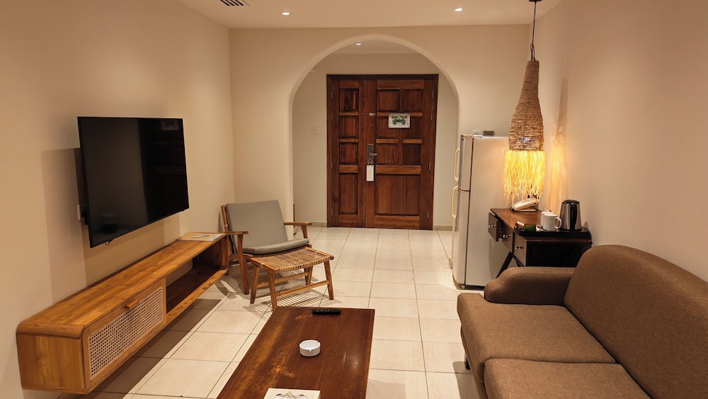 Umm Al Quwain Beach Hotel 33/47