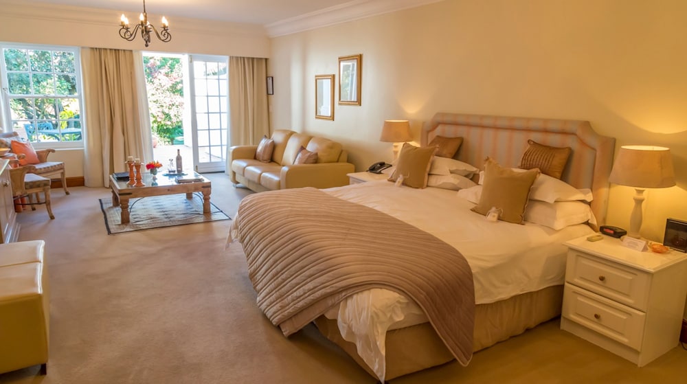 LUXURY, SUITE, MOUNTAIN VIEW, POOL SIDE