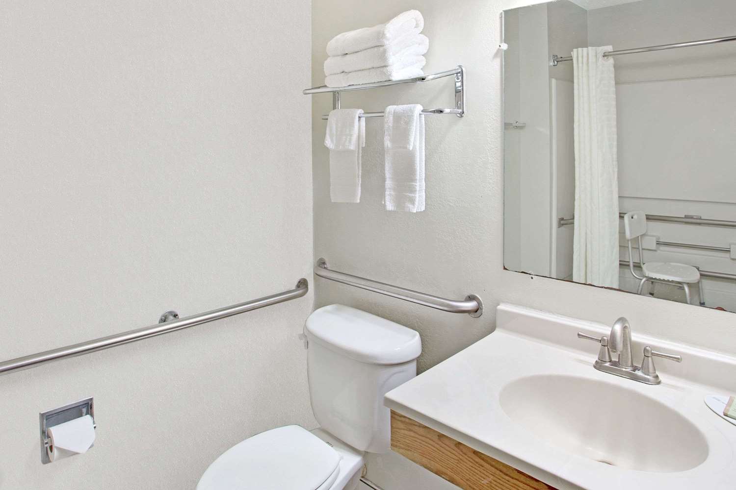 Super 8 By Wyndham Clearwater/St. Petersburg Airport 9/10