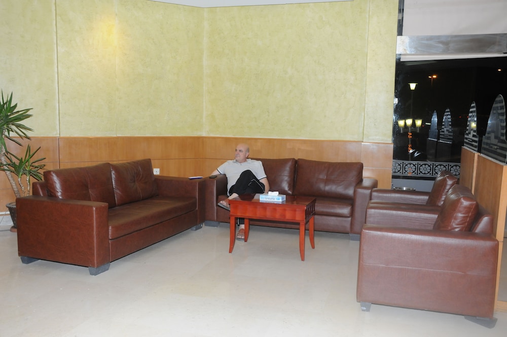 Continental Suite Farwaniya 14/20