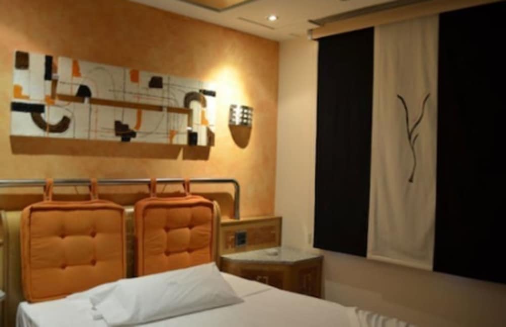 Zouk Hotel 23/50