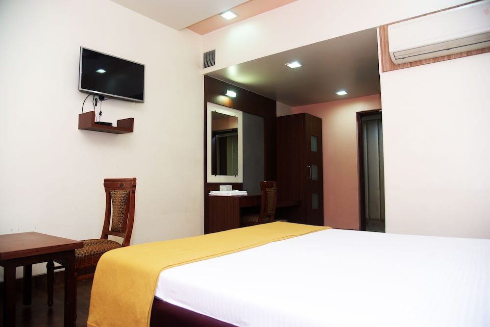 غرفة تنفيذية بسرير مزدوج، Hotel Indiana Inn 2/3