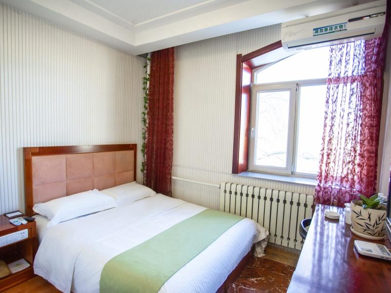 GreenTree Alliance Hulunbeier Zhalantun Railway Station Hotel 35/42