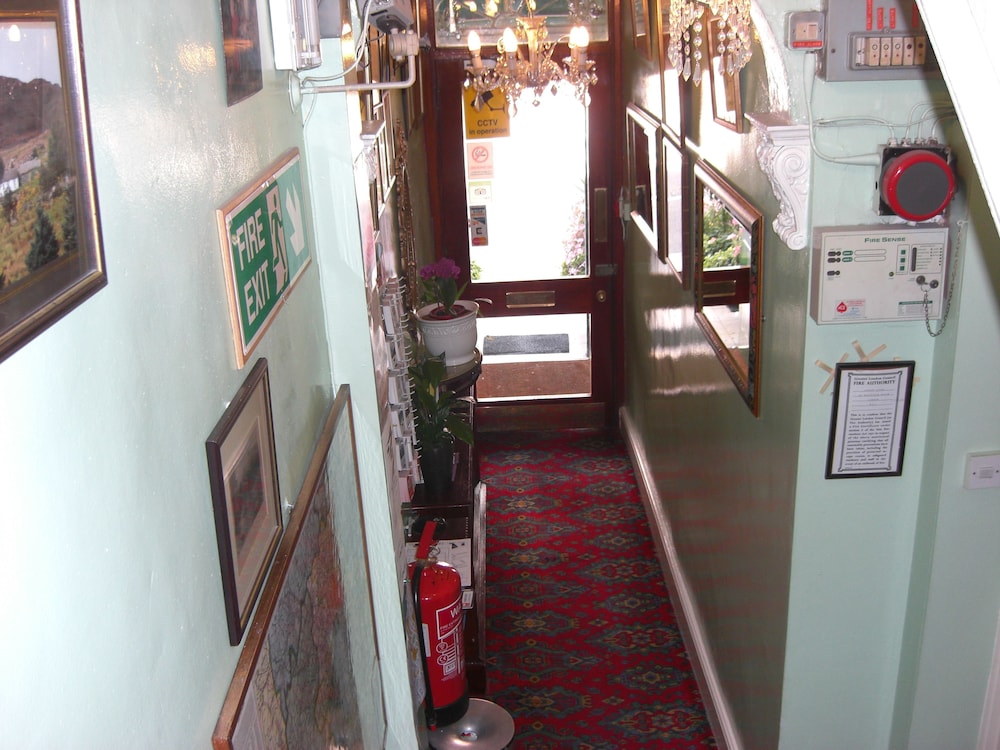 Albany Hotel 39/63