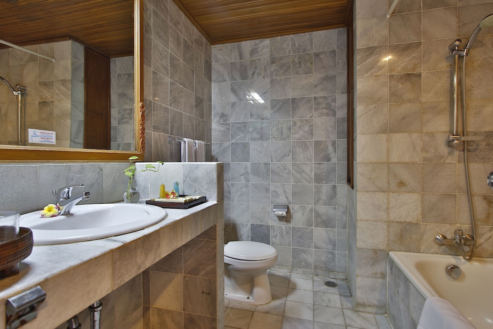 The Jayakarta Lombok Beach Resort and Spa 26/72