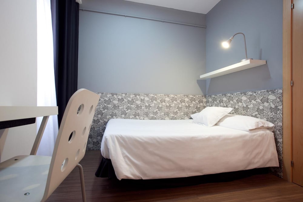 Hostal Nitzs 27/30