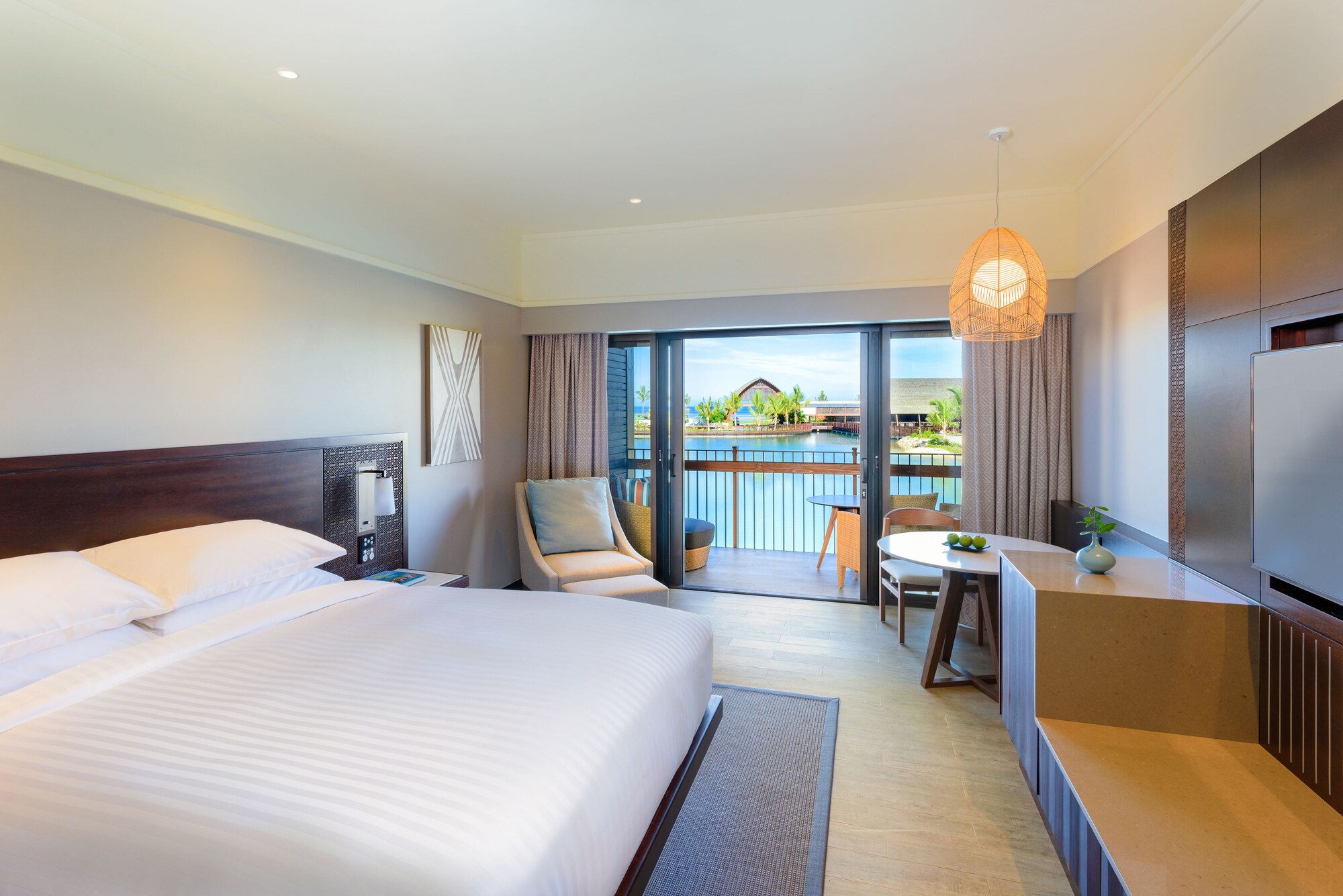 Deluxe, 2 Double Beds, Lagoon Front, Patio